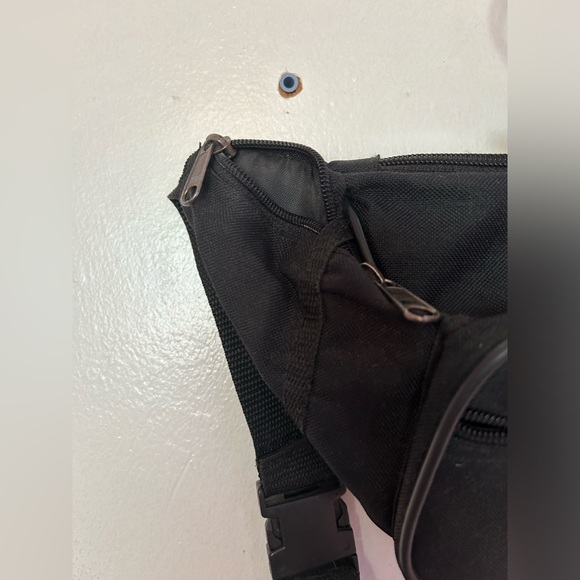 Vintage Black Five Rams Fanny pack/Belt bag - Picture 2 of 5